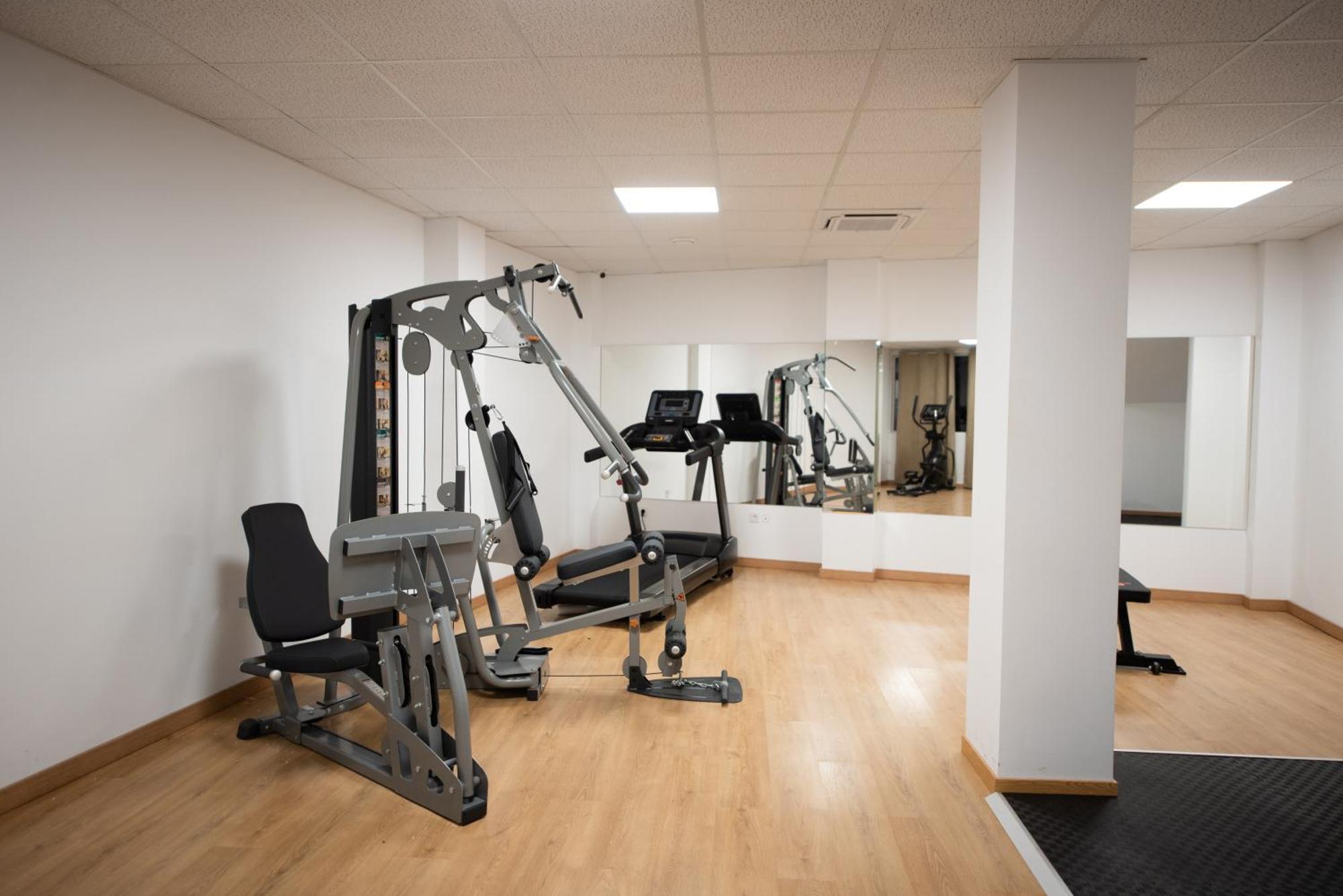 Apartamento Centrico La Merced - Free Parking & Free Gym Málaga Eksteriør billede